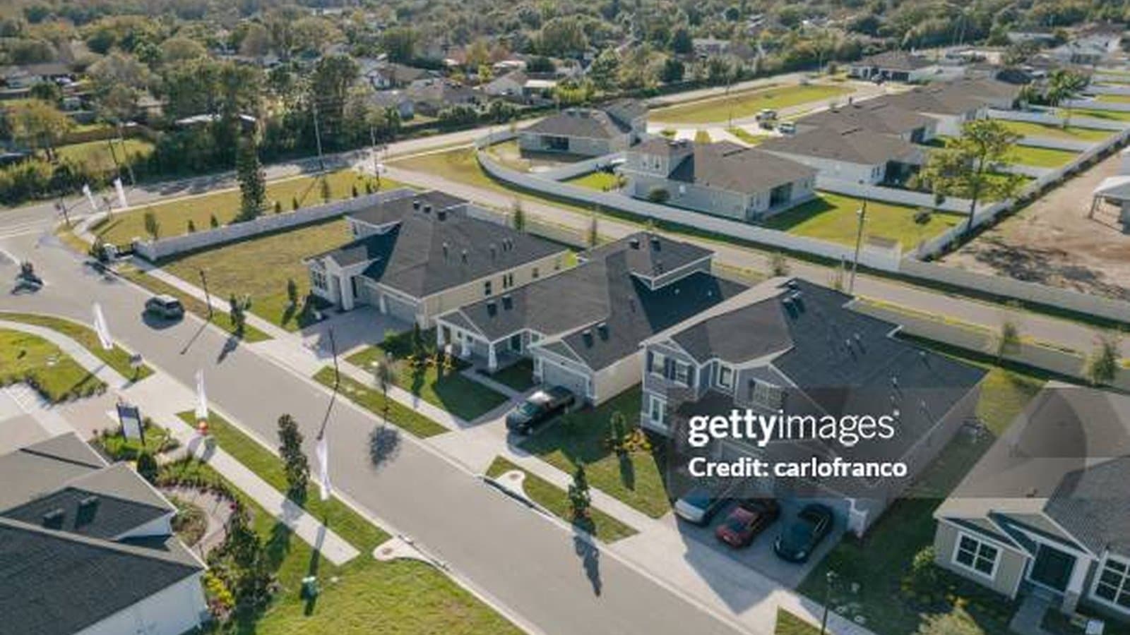 Live Oak Lake neighborhood in St. Cloud, Florida